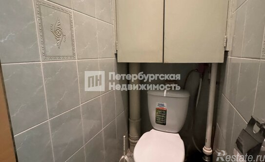 Продажа 2-комн квартиры на вторичном рынке Композиторов ул,  д. 7