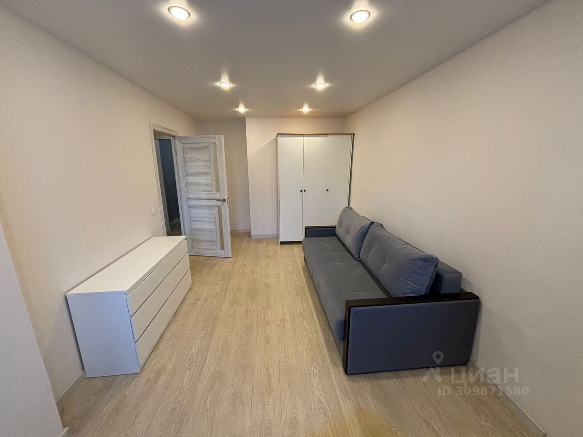 Аренда 1-комн квартиры на вторичном рынке Ленинский проспект, 82к2