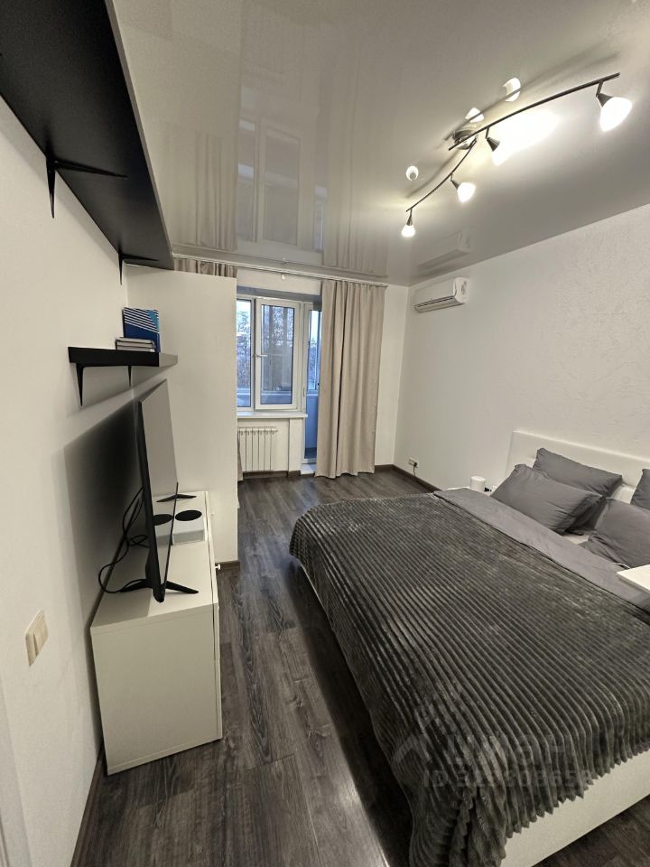 Продажа 1-комн квартиры на вторичном рынке 3-я Парковая улица, 7/17