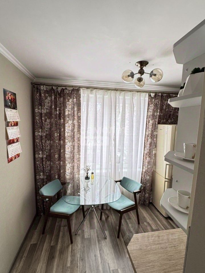Продажа 1-комн квартиры на вторичном рынке Кронштадтский бульвар, 30К2