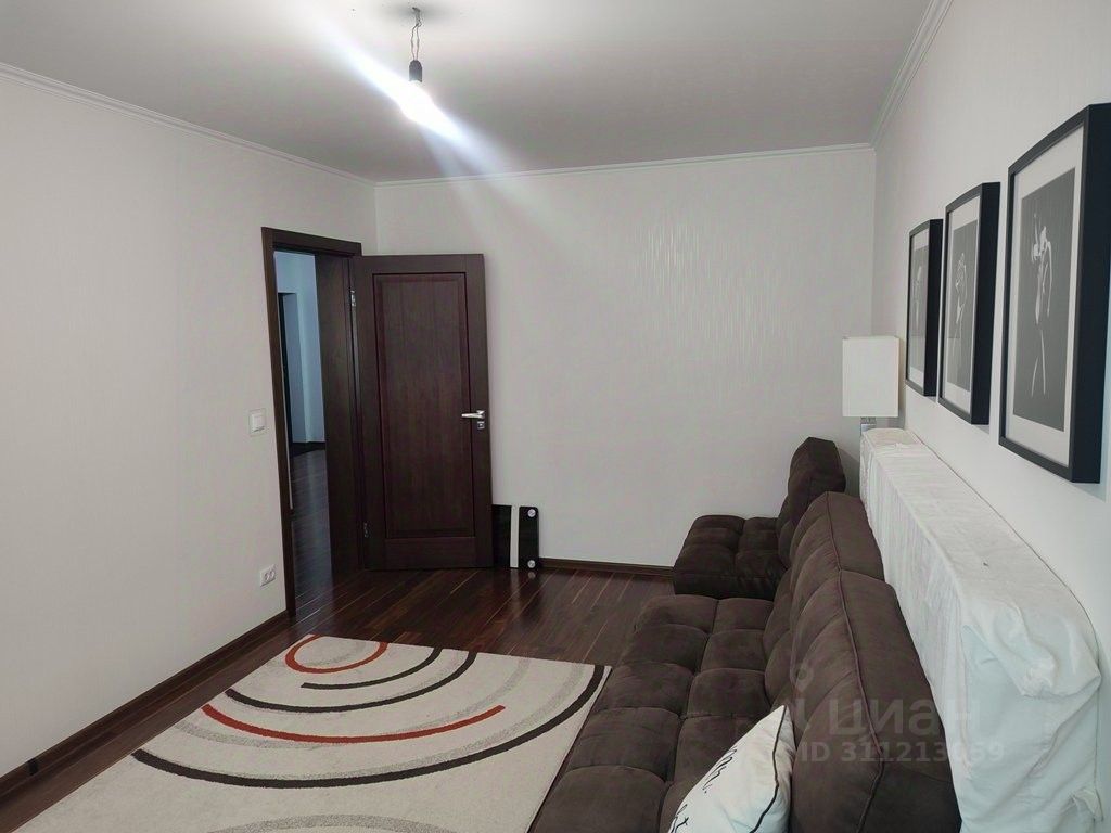Продажа 3-комн квартиры на вторичном рынке Пушкин, Саперная улица, 58