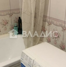 Продажа 3-комн квартиры на вторичном рынке улица Хачатуряна,  д. 4