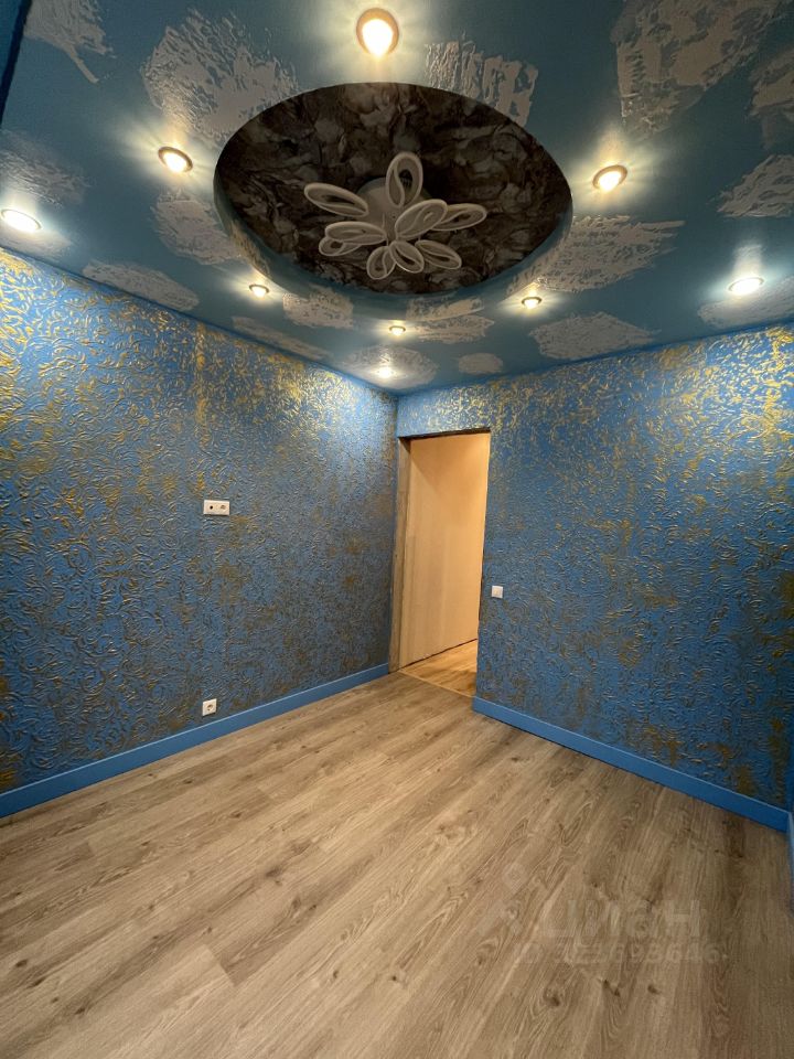 Продажа 3-комн квартиры на вторичном рынке Апрелевка, улица Комсомольская, 5