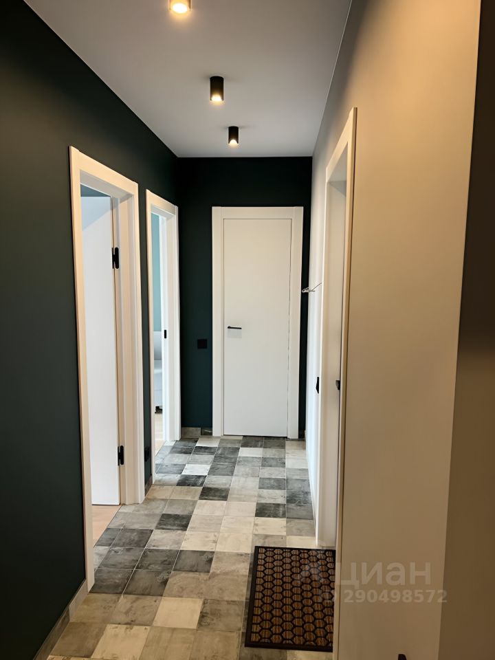 Продажа 3-комн квартиры на вторичном рынке Лопатино пгт, улица Сухановская, 37