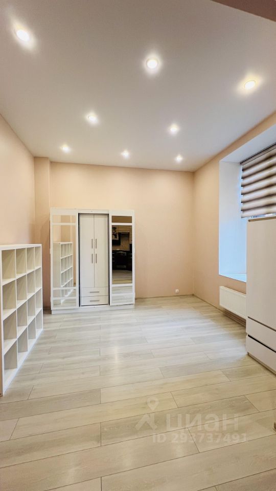 Продажа 1-комн квартиры на вторичном рынке Лиственная улица, 18к1