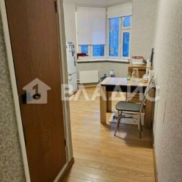 Продажа 2-комн квартиры на вторичном рынке Рабочая улица,  д. 33