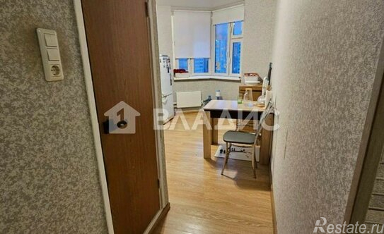 Продажа 2-комн квартиры на вторичном рынке Рабочая улица,  д. 33