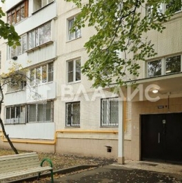 Продажа 2-комн квартиры на вторичном рынке ул Матвеевская,  д. 42,  к. 2