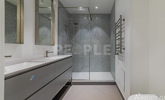 Продажа 4-комн квартиры на вторичном рынке Звенигородская 2-я ул