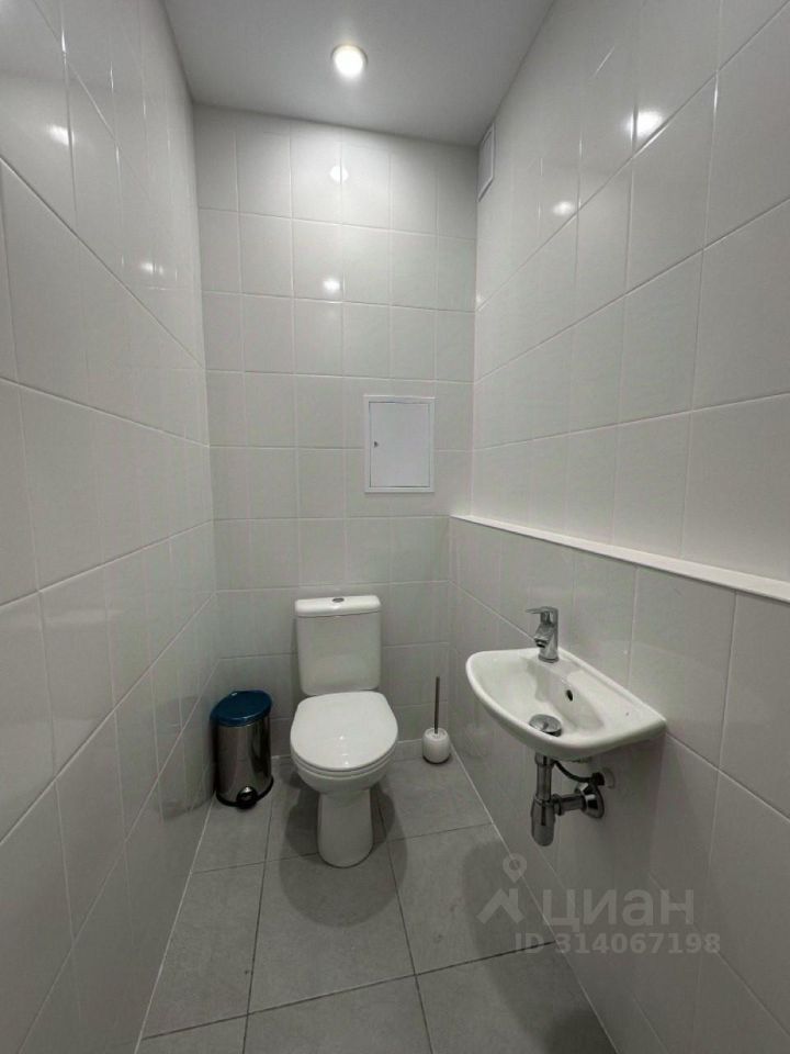 Аренда 3-комн квартиры на вторичном рынке Город-событие мкр, с. Лайково, 62