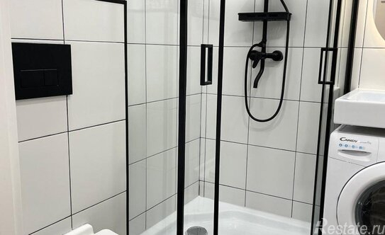 Продажа 1-комн квартиры на вторичном рынке Королев г, Карла Маркса ул,  д. 6