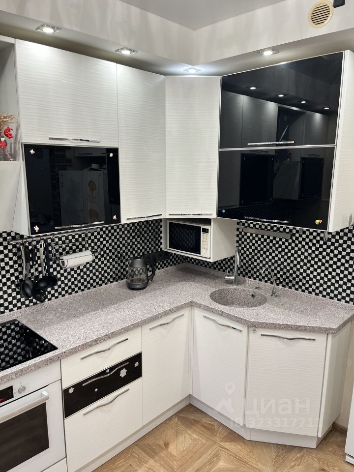 Продажа 4-комн квартиры на вторичном рынке Клязьма кв-л, улица Летчика Ивана Федорова, 6