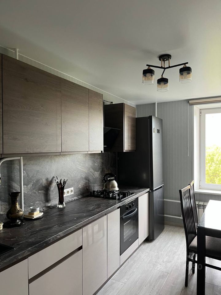 Аренда 3-комн квартиры на вторичном рынке улица Молостовых, 10К2