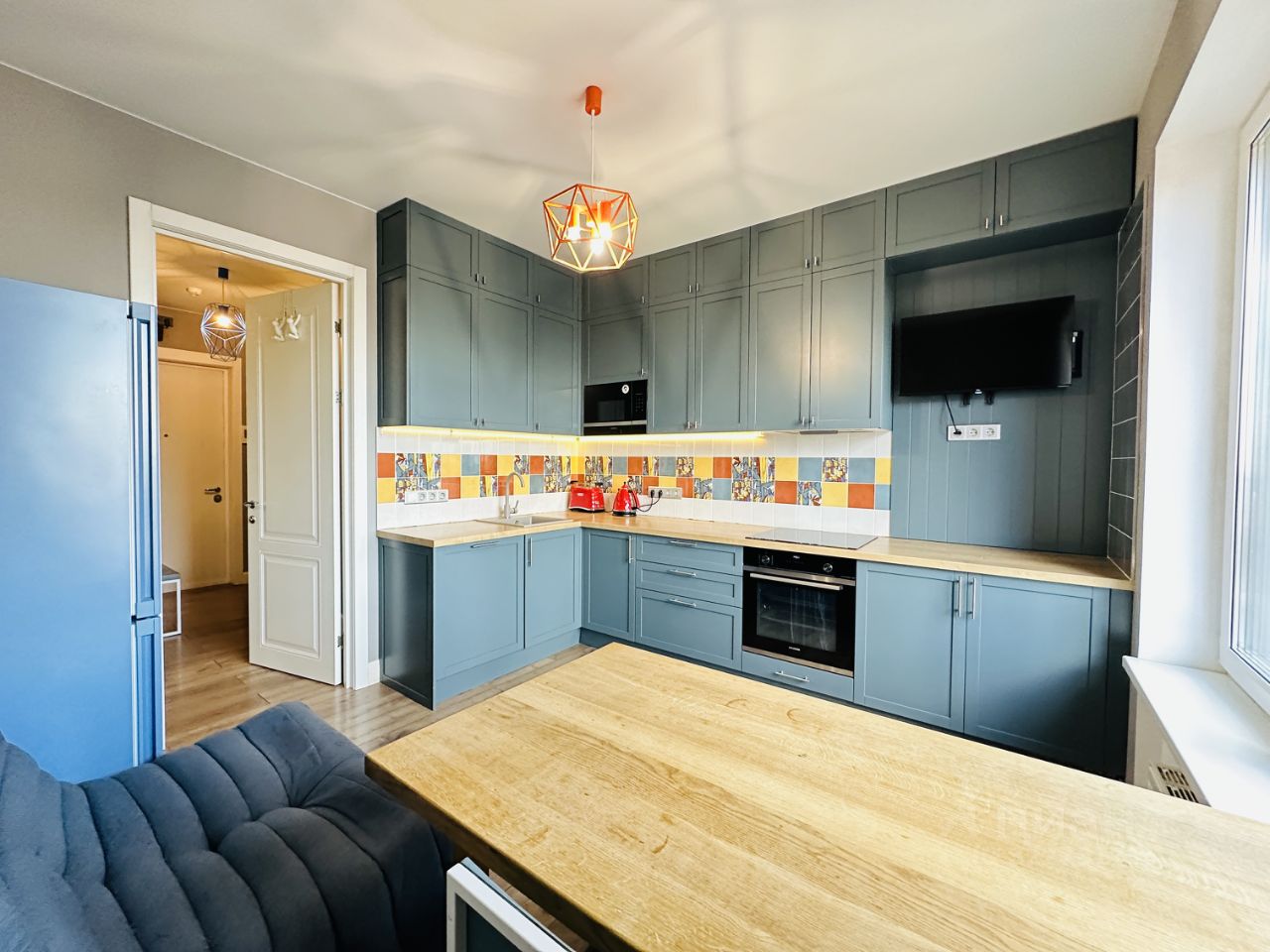 Продажа 3-комн квартиры на вторичном рынке Амурская улица, 1Ак1