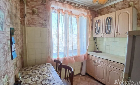 Продажа 1-комн квартиры на вторичном рынке Волхов, ул Волгоградская,  д. 5А