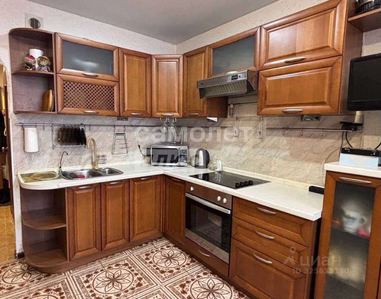 Продажа 3-комн квартиры на вторичном рынке Андреевка пгт, 31А