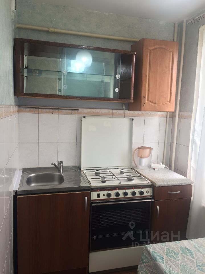 Аренда 1-комн квартиры на вторичном рынке Загребский бульвар, 7К1