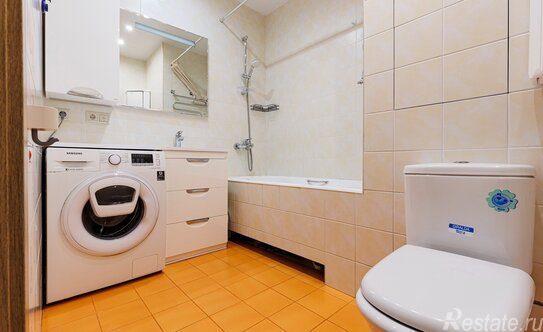 Продажа 2-комн квартиры на вторичном рынке Южнобутовская улица,  д. 71