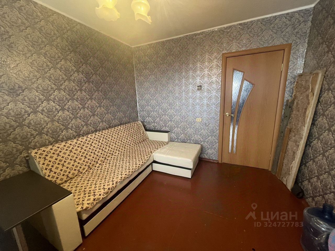 Продажа 2-комн квартиры на вторичном рынке пос. Новый Свет, 41