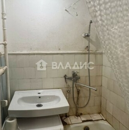 Продажа 1-комн квартиры на вторичном рынке улица Трофимова,  д. 8