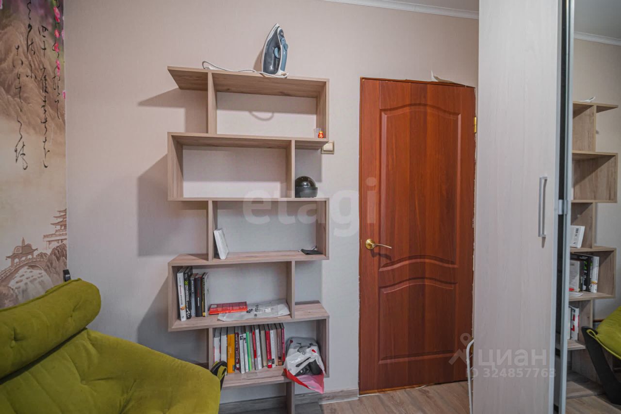 Продажа 3-комн квартиры на вторичном рынке улица Белы Куна, 13К3