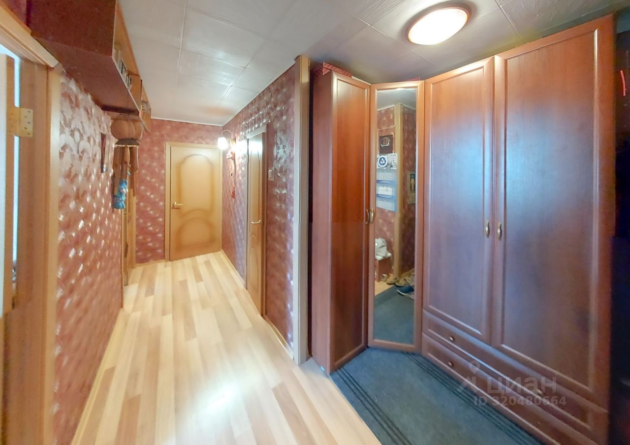 Продажа 3-комн квартиры на вторичном рынке Ириновский проспект, 21К1