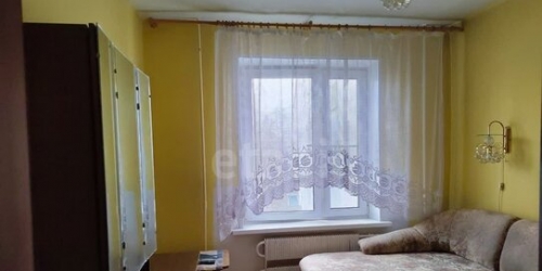 3-комн квартира ул Лескова,  д. 25