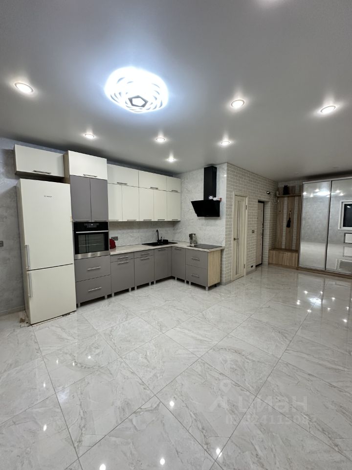 Продажа 2-комн квартиры на вторичном рынке Люберцы, улица Юности, 11