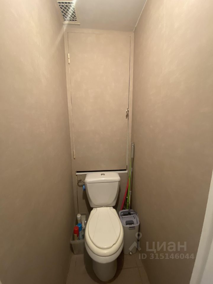 Продажа 3-комн квартиры на вторичном рынке Менделеево пгт, Пионерская улица, 3