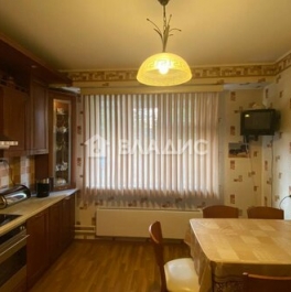 Продажа 3-комн квартиры на вторичном рынке Ангарская улица,  д. 4