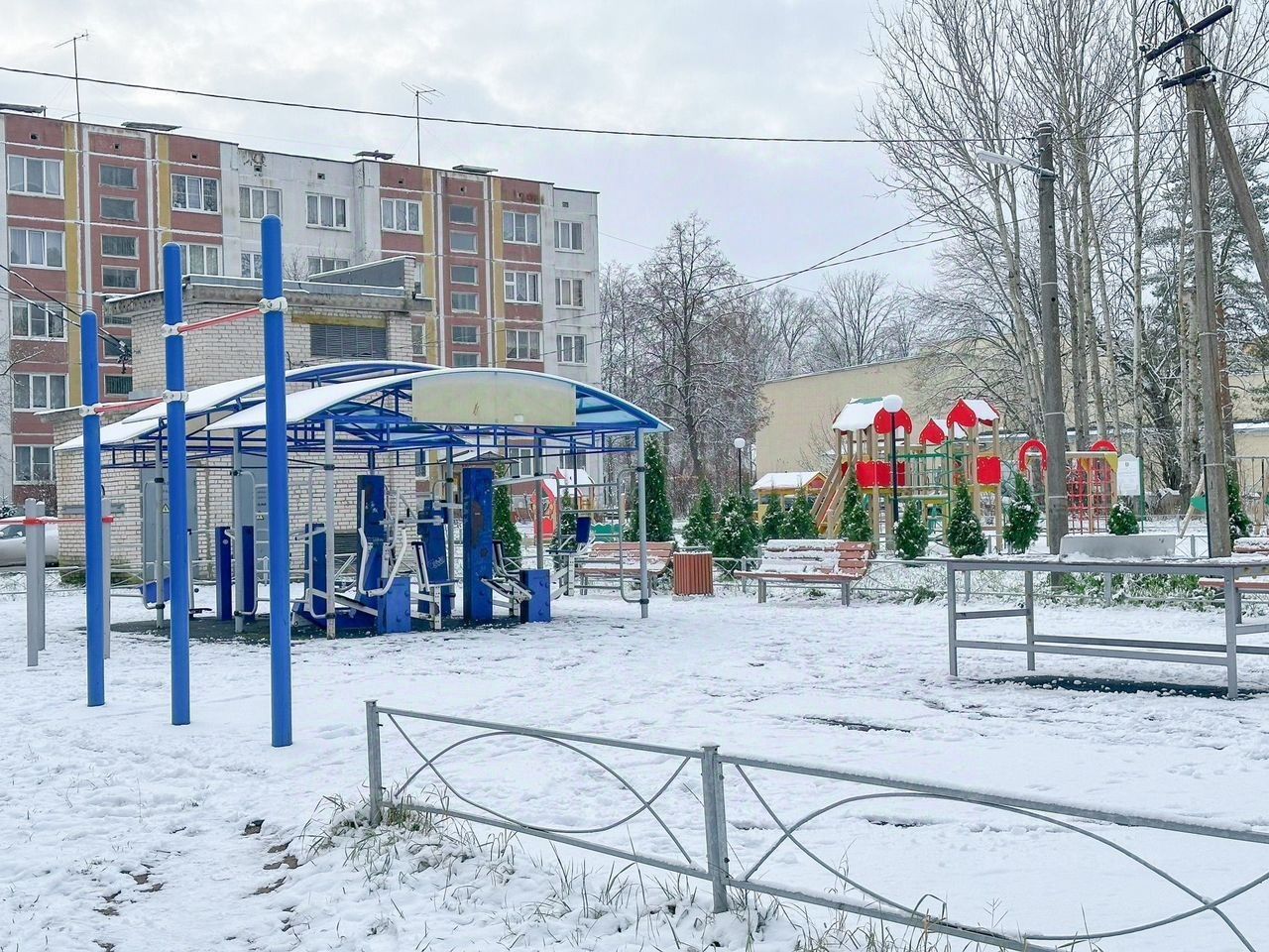 Продажа 2-комн квартиры на вторичном рынке Толмачево городской поселок, улица Советская, 2
