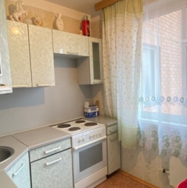 Продажа 1-комн квартиры на вторичном рынке Маршала Савицкого ул,  д. 6 к1