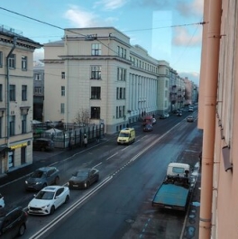 Продажа 3-комн квартиры на вторичном рынке Рижский проспект