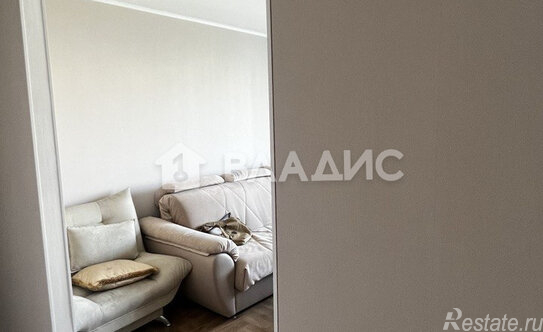 Продажа 3-комн квартиры на вторичном рынке Елецкая улица,  д. 23