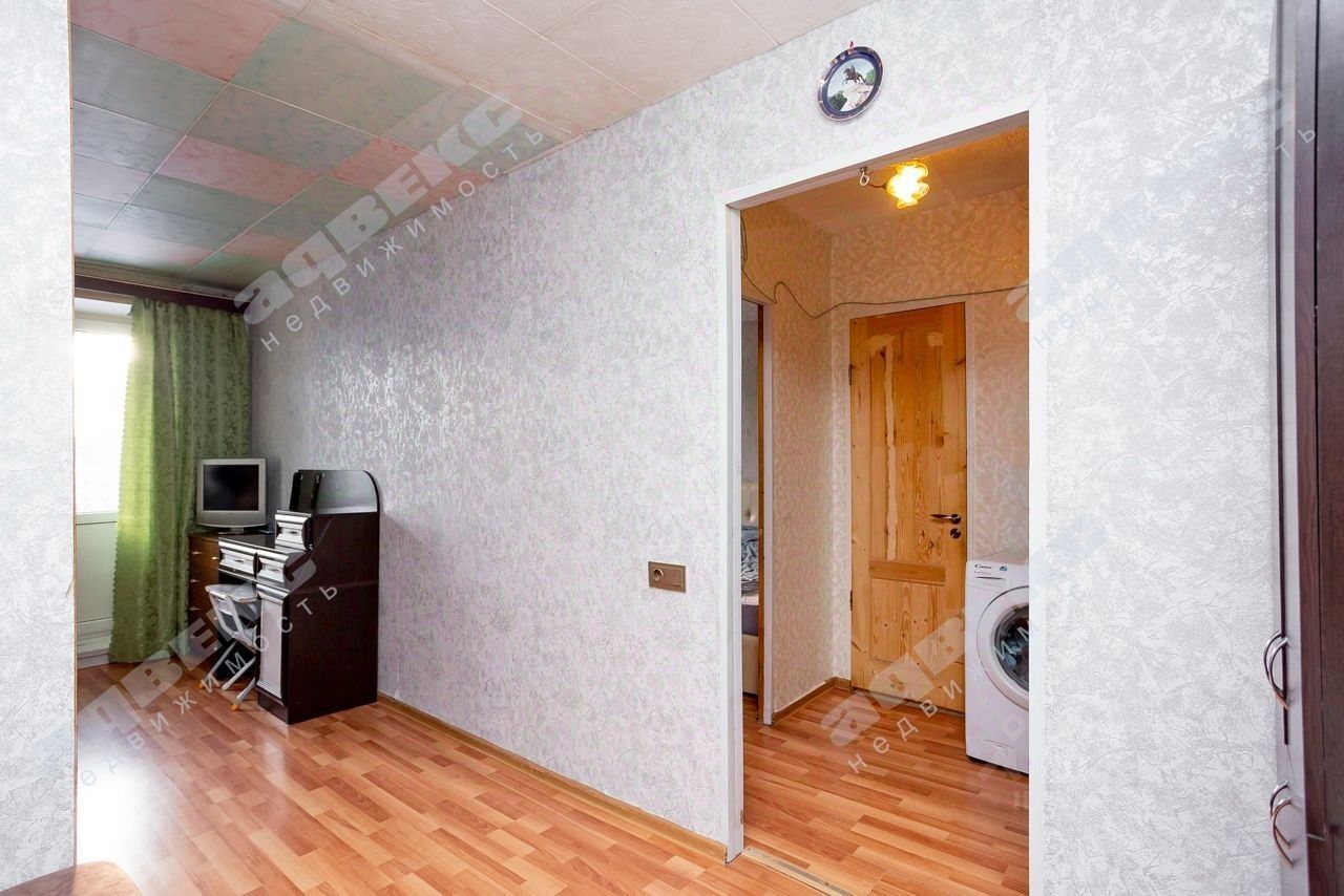 Продажа комнаты Большеохтинский проспект, 22к2