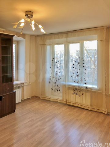 Продажа 1-комн квартиры на вторичном рынке улица Бурцева,  д. 19