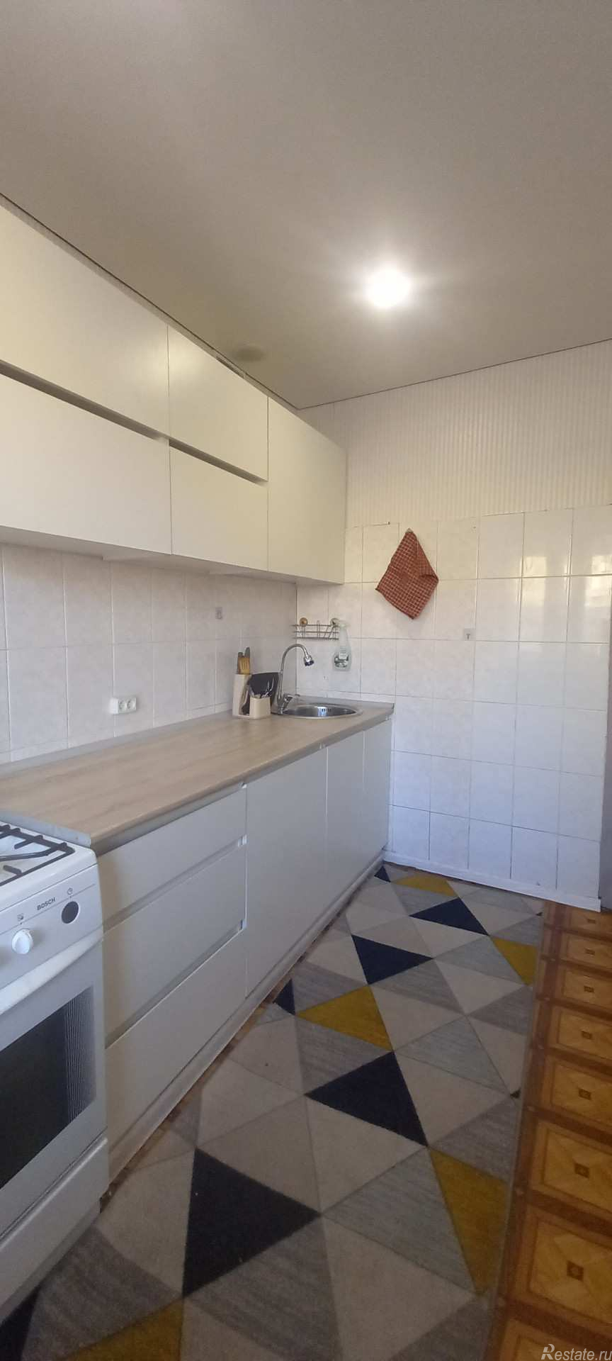Продажа 4-комн квартиры на вторичном рынке Бухарестская ул., 23, к 1