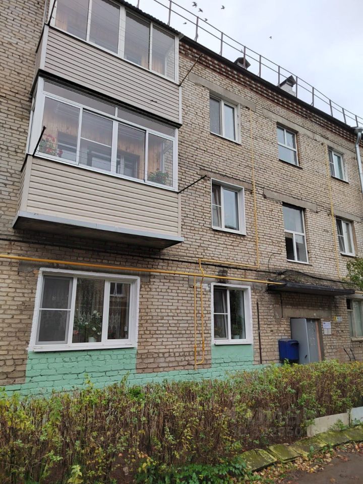 Продажа 3-комн квартиры на вторичном рынке пос. Заречный, 10
