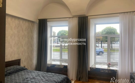 Продажа 2-комн квартиры на вторичном рынке набережная Лейтенанта Шмидта,  д. 43