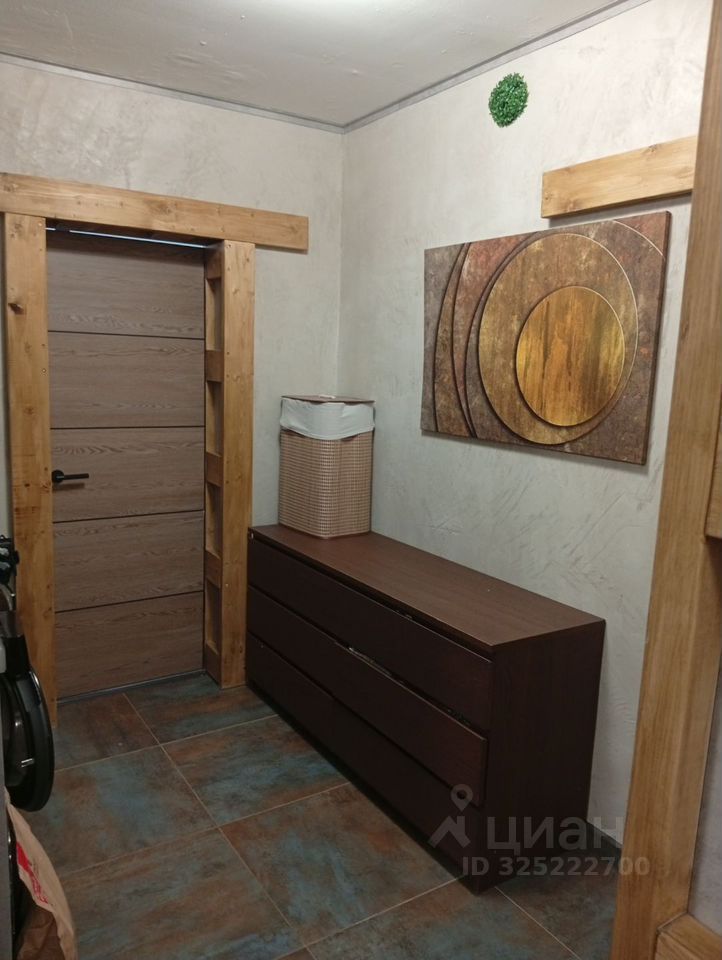 Продажа 3-комн квартиры на вторичном рынке Синявинская улица, 11к4