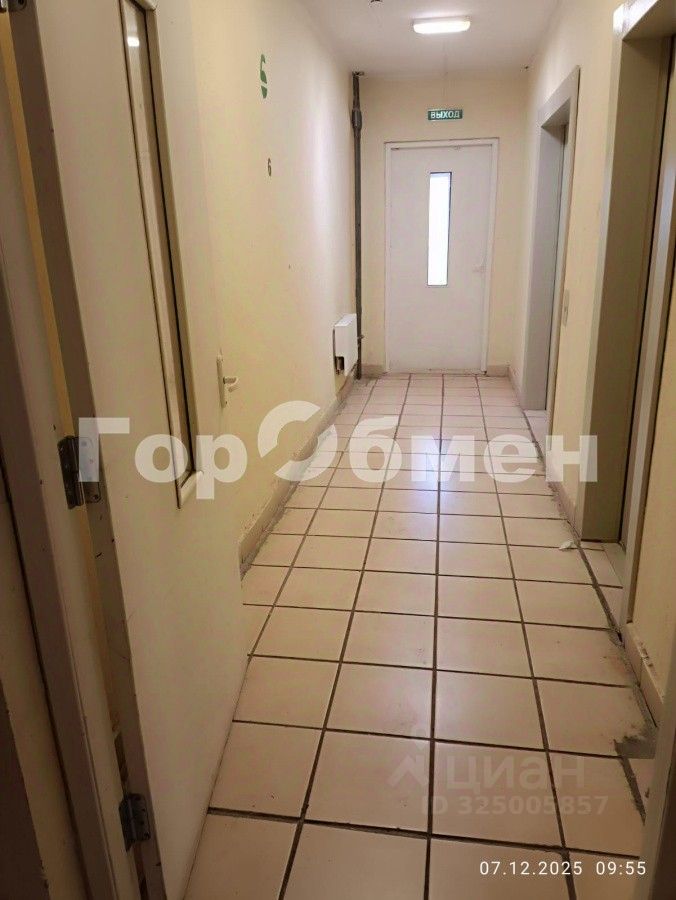 Продажа студии Южный мкр, улица Курыжова, 32