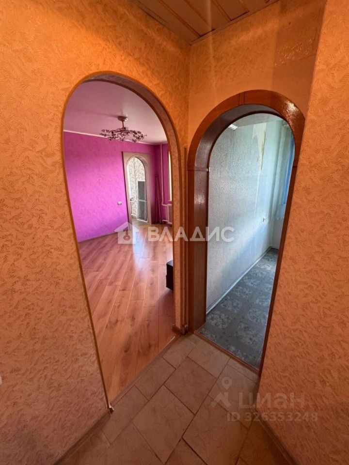 Продажа 2-комн квартиры на вторичном рынке Барыбино мкр, улица Южная, 15