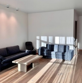 Продажа 2-комн квартиры на вторичном рынке Ждановская улица,  д. 45