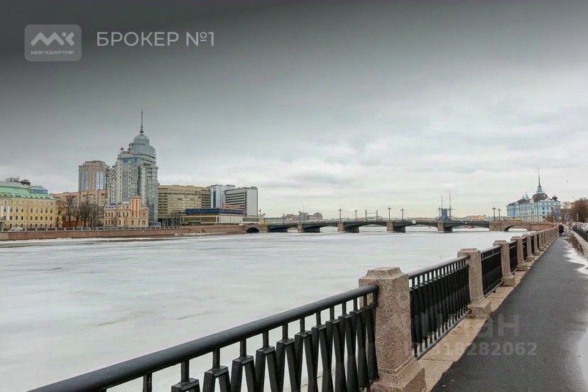Продажа 6-комн квартиры на вторичном рынке Петроградская набережная, 26-28
