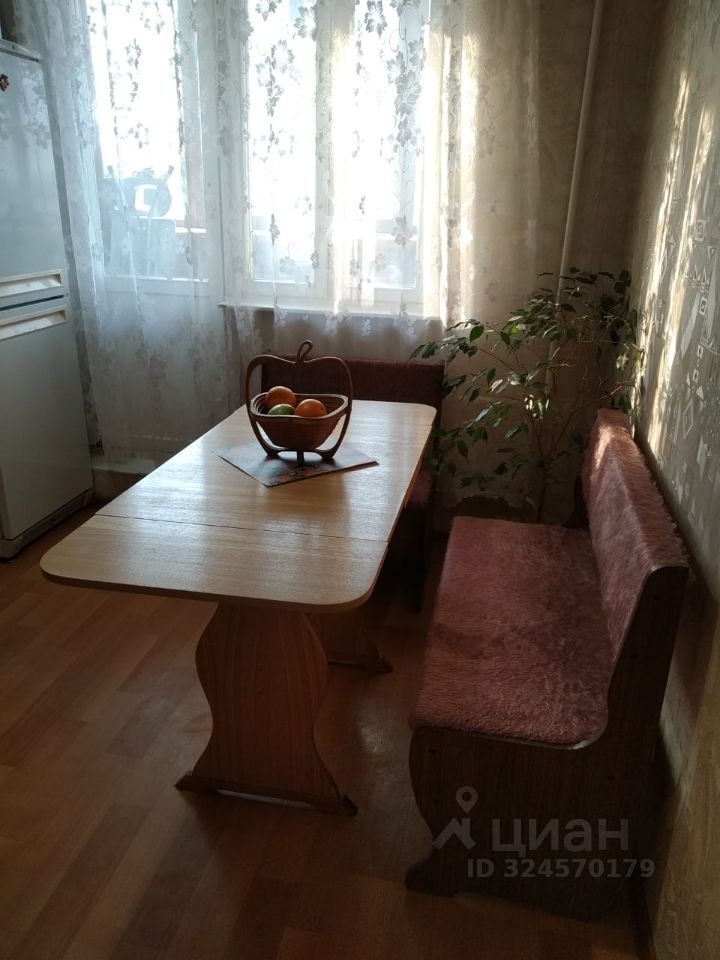 Продажа 2-комн квартиры на вторичном рынке улица Плещеева, 16