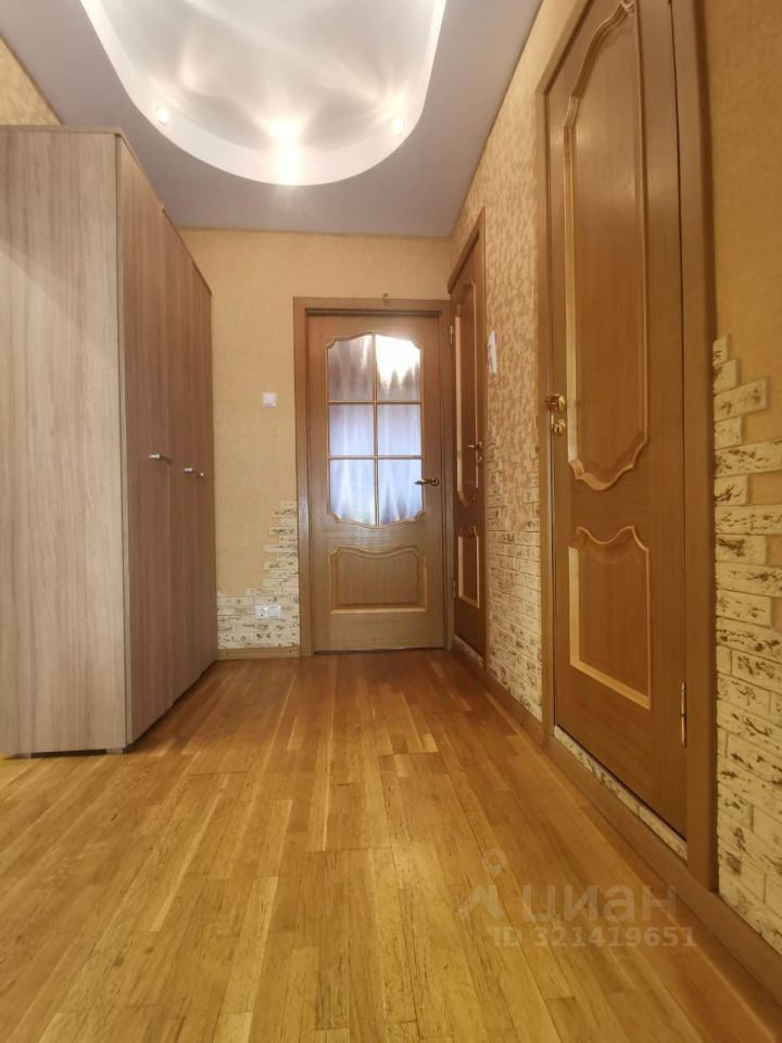 Продажа 3-комн квартиры на вторичном рынке Боткинская улица, 15К2