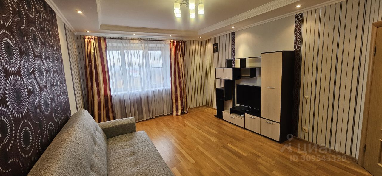 Аренда 1-комн квартиры на вторичном рынке Центральный мкр, улица Кирова, 7к1