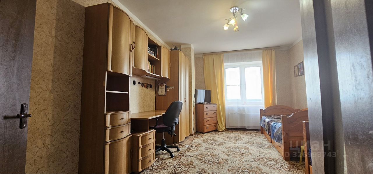 Продажа 3-комн квартиры на вторичном рынке Апрелевка, улица Островского, 34