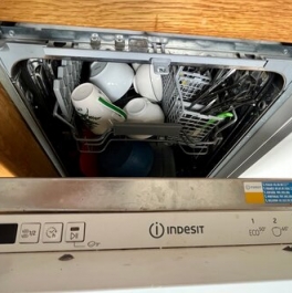 Продажа 3-комн квартиры на вторичном рынке Голубинская улица,  д. 7 к5