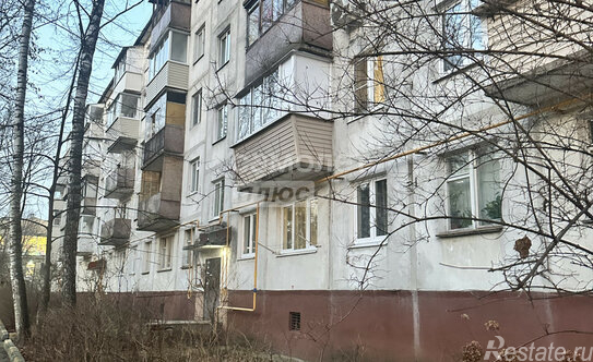 Продажа 1-комн квартиры на вторичном рынке Малаховка, ул Комсомольская,  д. 11